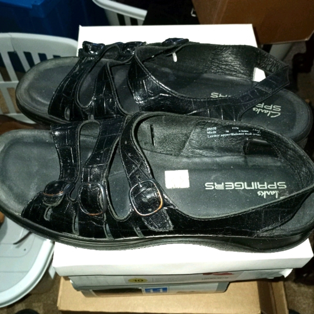 Shoes - Picture 2 of 14